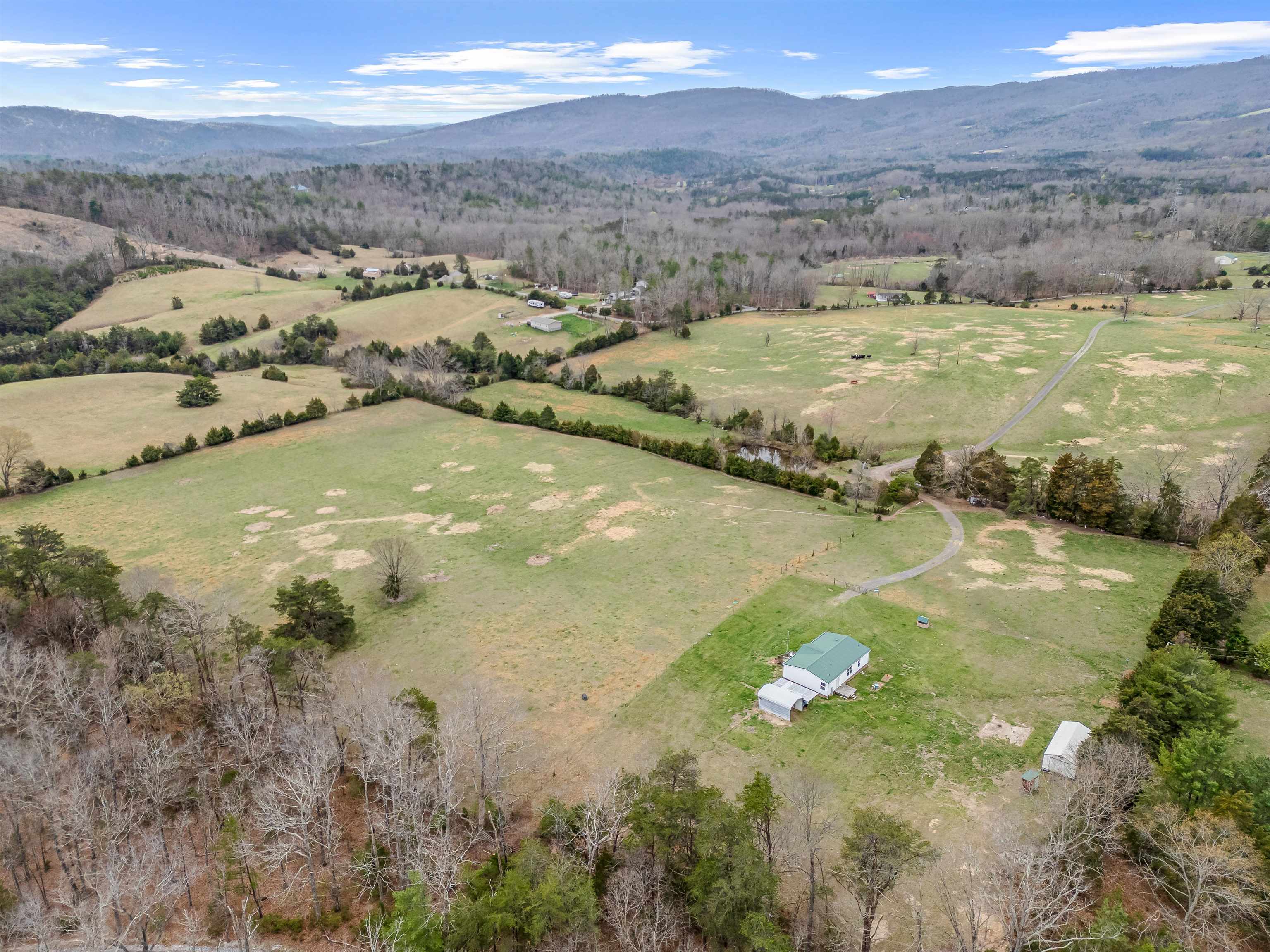 Elliston, Virginia 24087, United States, 3 Bedrooms Bedrooms, ,2 BathroomsBathrooms,Residential,Pending,109108