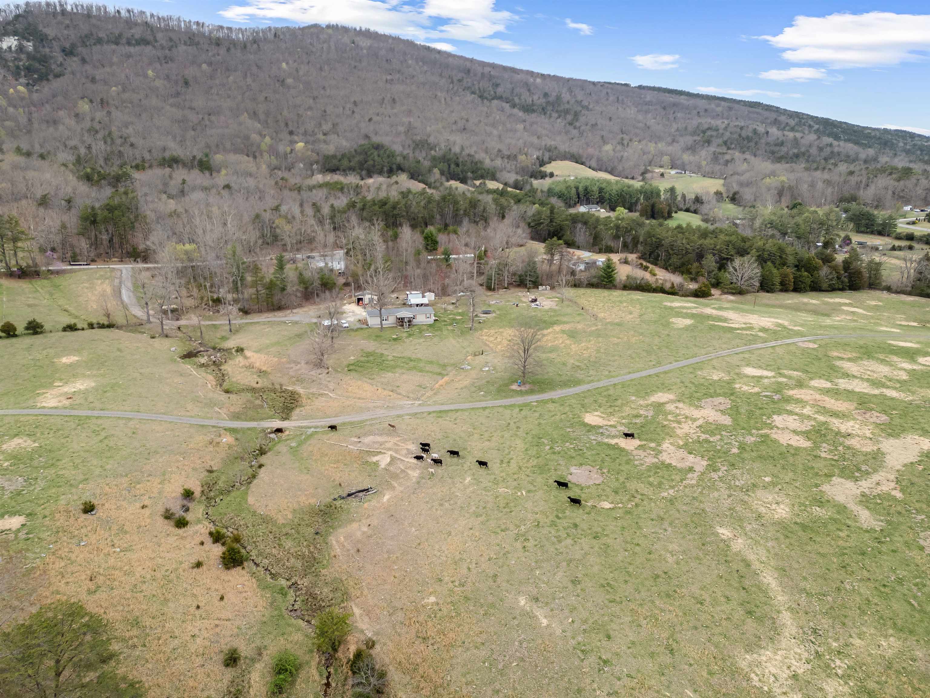 Elliston, Virginia 24087, United States, 3 Bedrooms Bedrooms, ,2 BathroomsBathrooms,Residential,Pending,109108