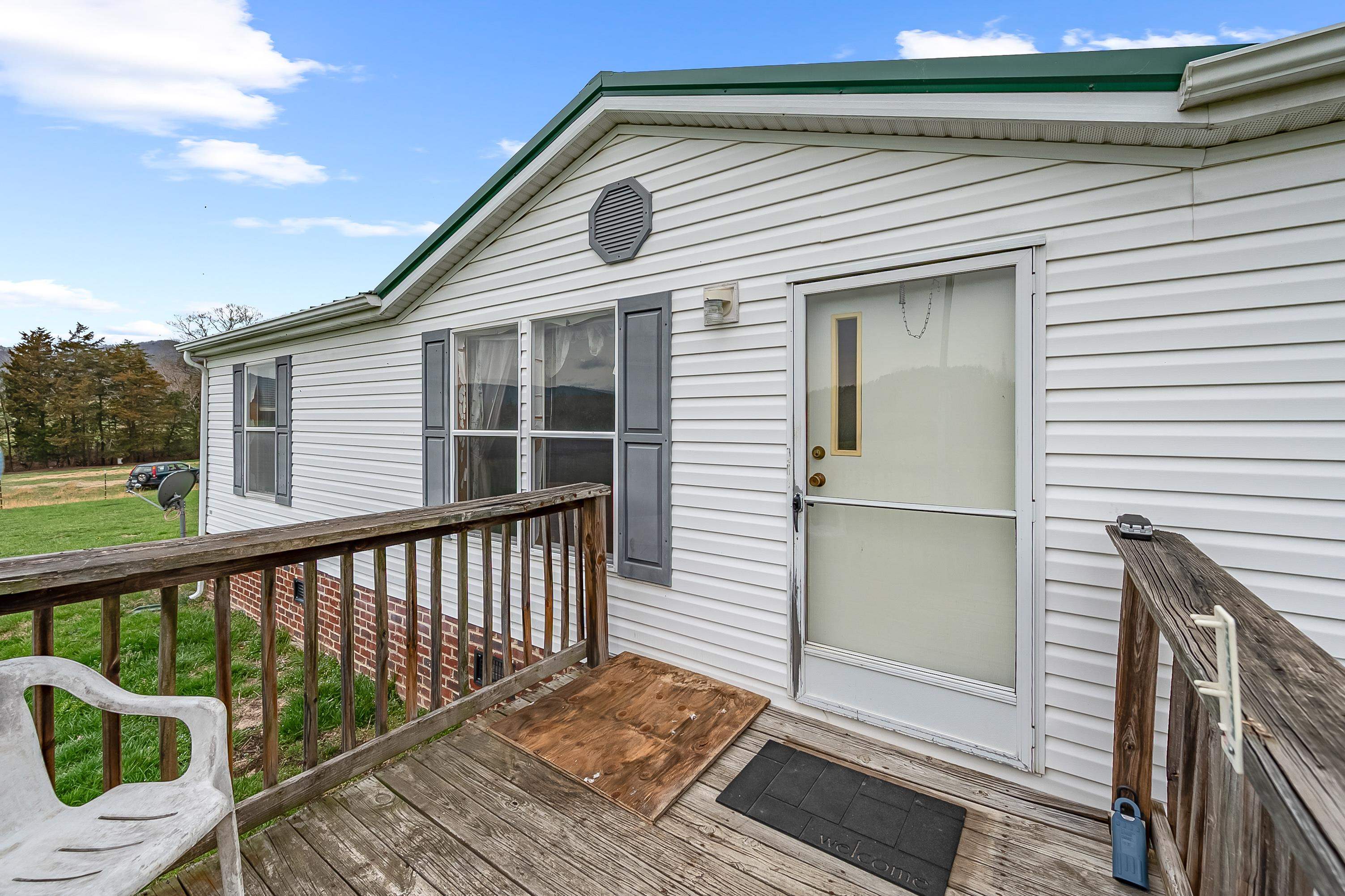 Elliston, Virginia 24087, United States, 3 Bedrooms Bedrooms, ,2 BathroomsBathrooms,Residential,Pending,109108