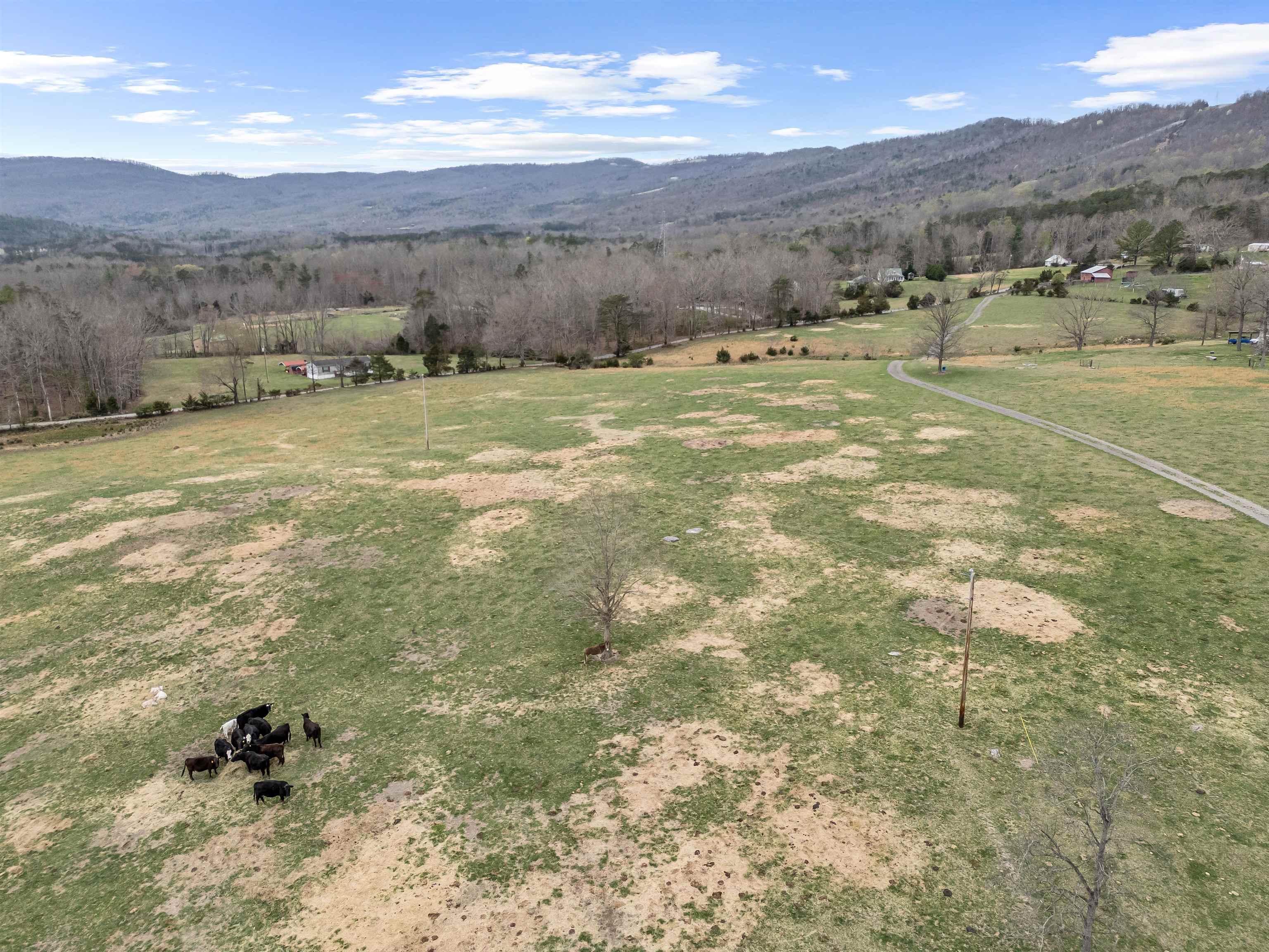 Elliston, Virginia 24087, United States, 3 Bedrooms Bedrooms, ,2 BathroomsBathrooms,Residential,Pending,109108