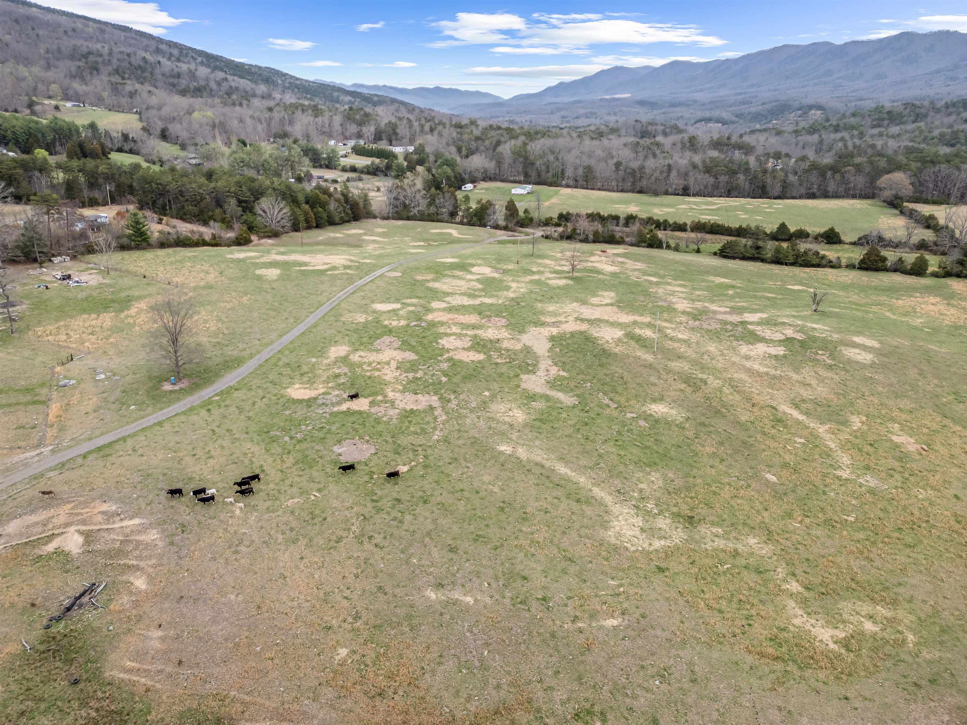 Elliston, Virginia 24087, United States, 3 Bedrooms Bedrooms, ,2 BathroomsBathrooms,Residential,Pending,109108