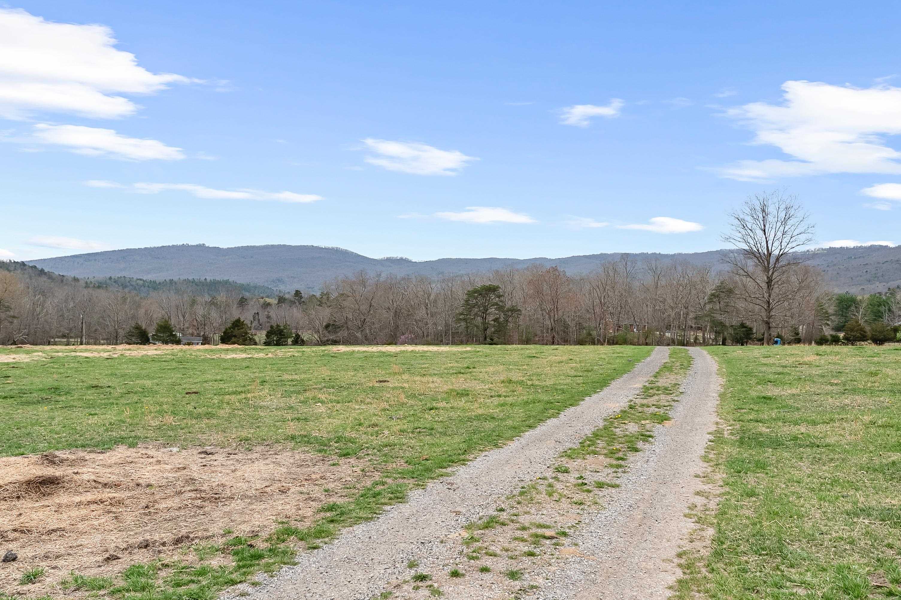 Elliston, Virginia 24087, United States, 3 Bedrooms Bedrooms, ,2 BathroomsBathrooms,Residential,Pending,109108