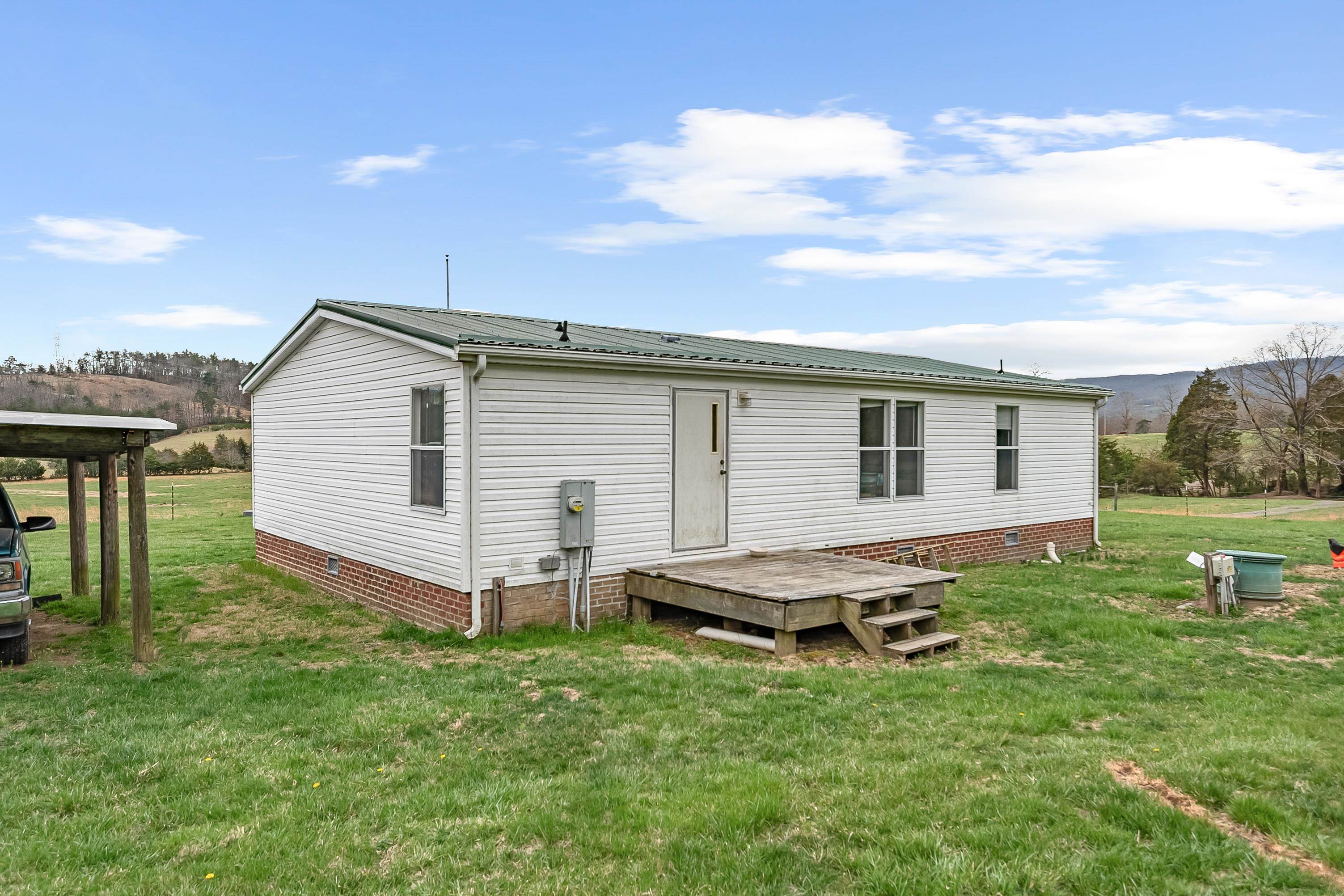 Elliston, Virginia 24087, United States, 3 Bedrooms Bedrooms, ,2 BathroomsBathrooms,Residential,Pending,109108