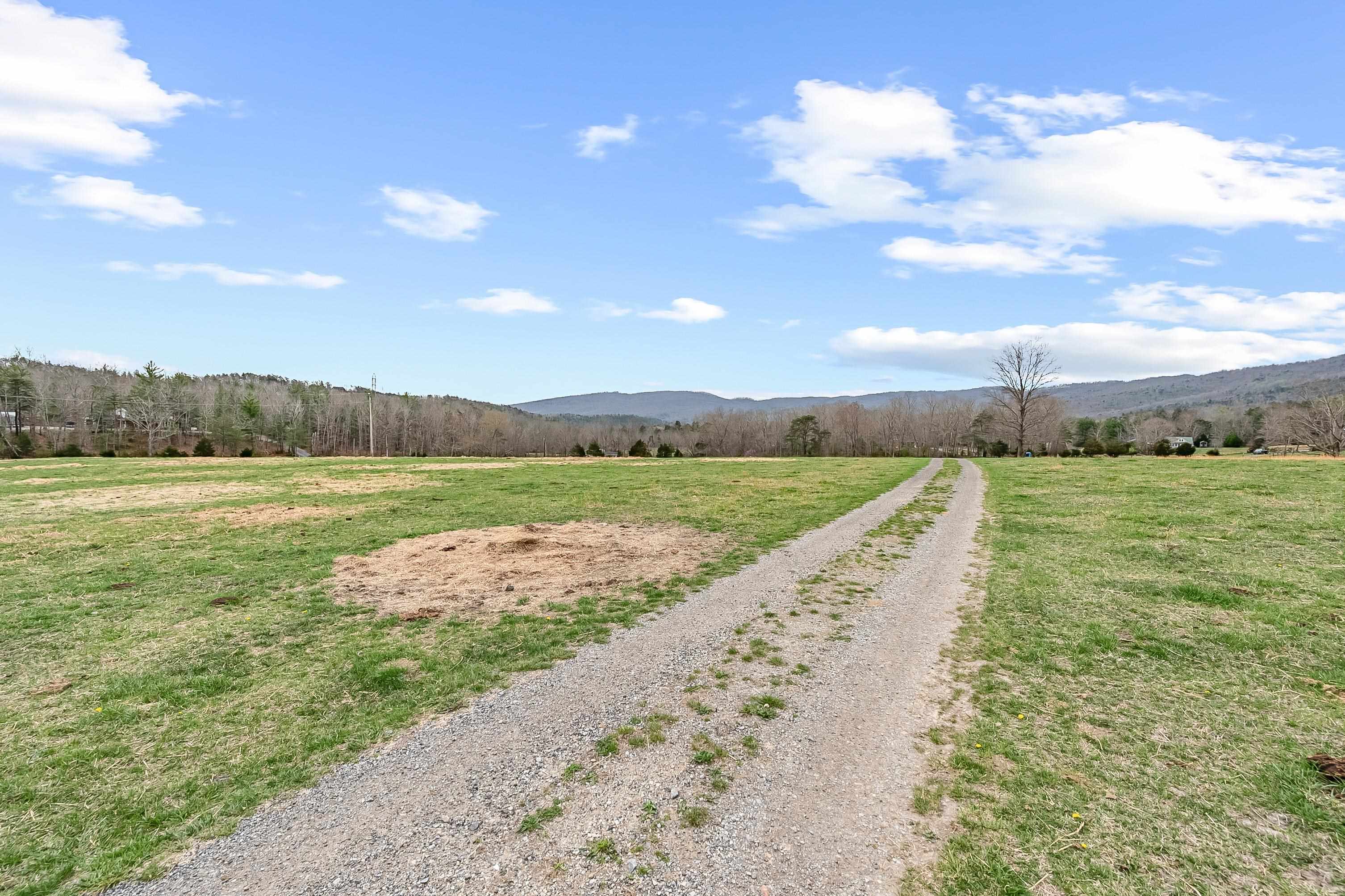 Elliston, Virginia 24087, United States, 3 Bedrooms Bedrooms, ,2 BathroomsBathrooms,Residential,Pending,109108