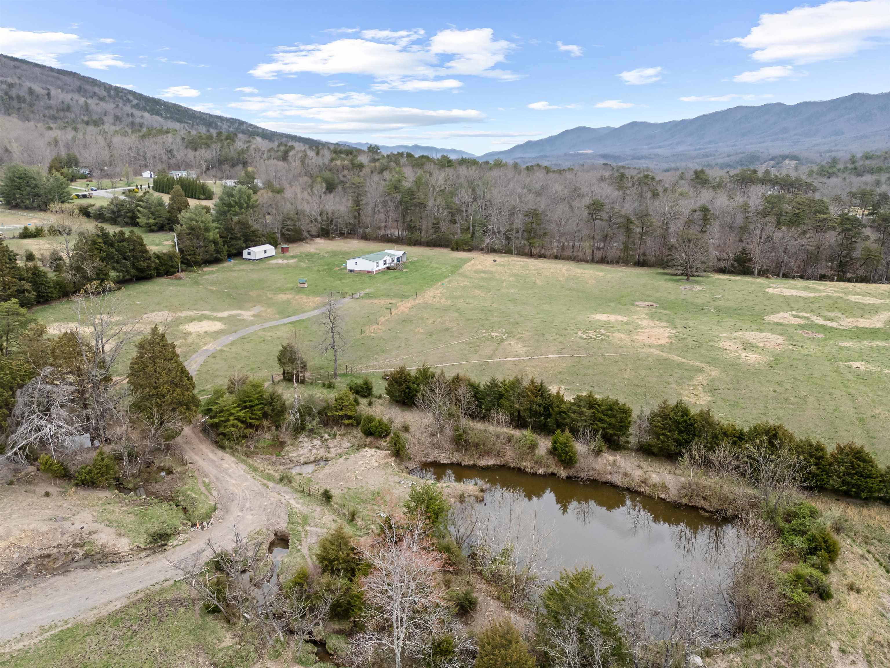 Elliston, Virginia 24087, United States, 3 Bedrooms Bedrooms, ,2 BathroomsBathrooms,Residential,Pending,109108