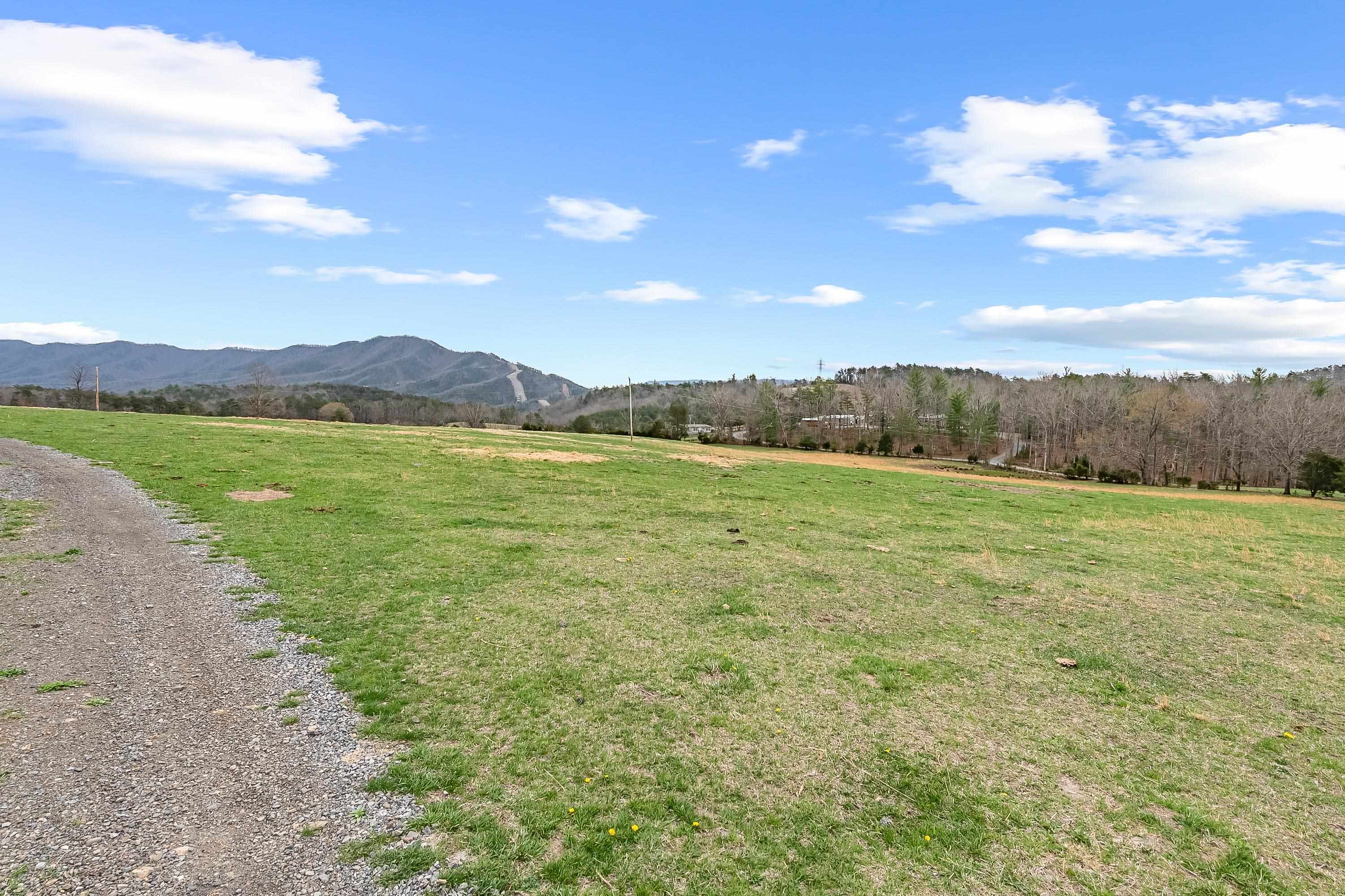 Elliston, Virginia 24087, United States, 3 Bedrooms Bedrooms, ,2 BathroomsBathrooms,Residential,Pending,109108