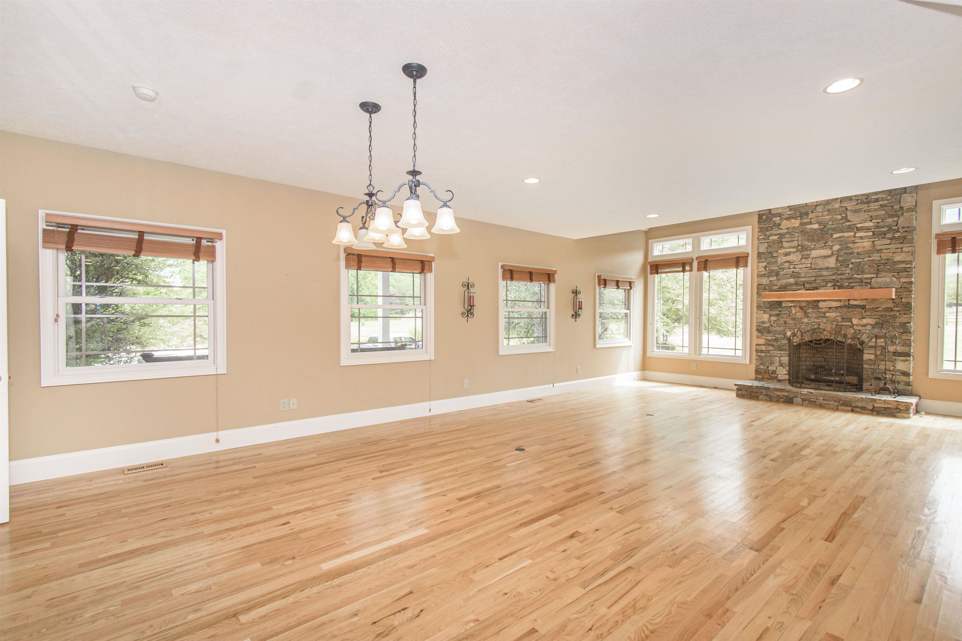 7083 Foxfire Road