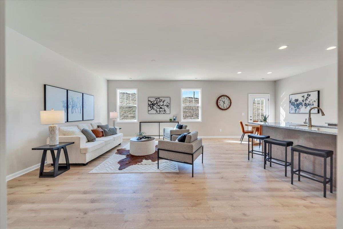 7379 King's Pointe Drive