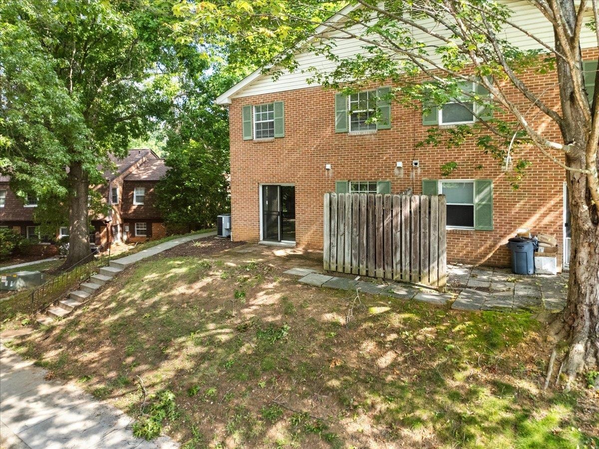 452 MARLINGTON Street 452