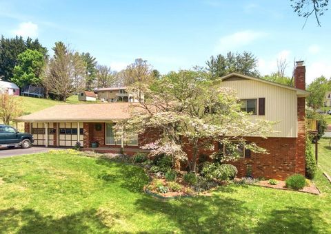 508 Lawndale Drive Pearisburg VA 24134