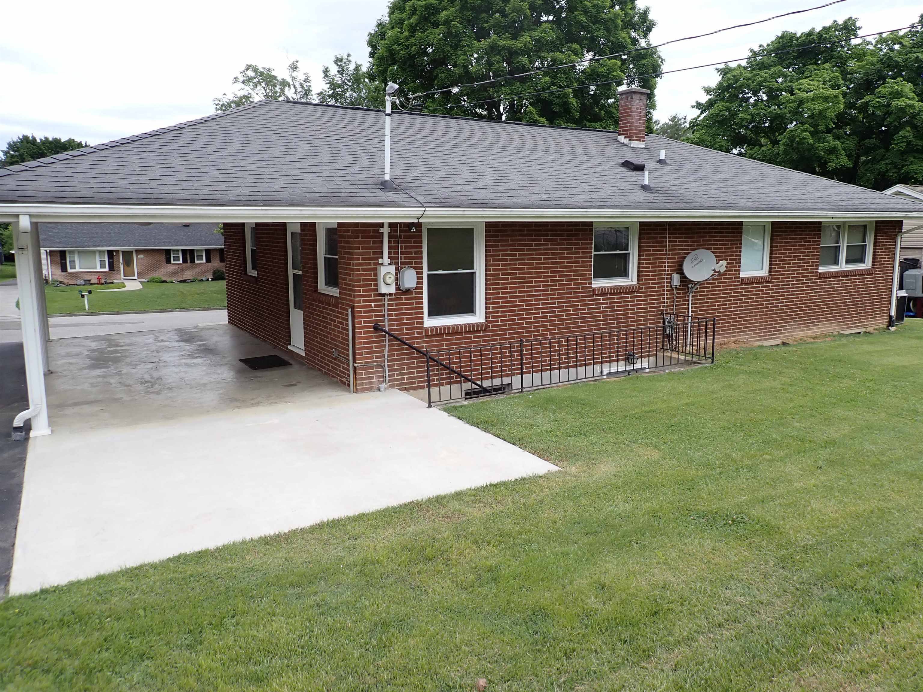 902 Dundee Drive