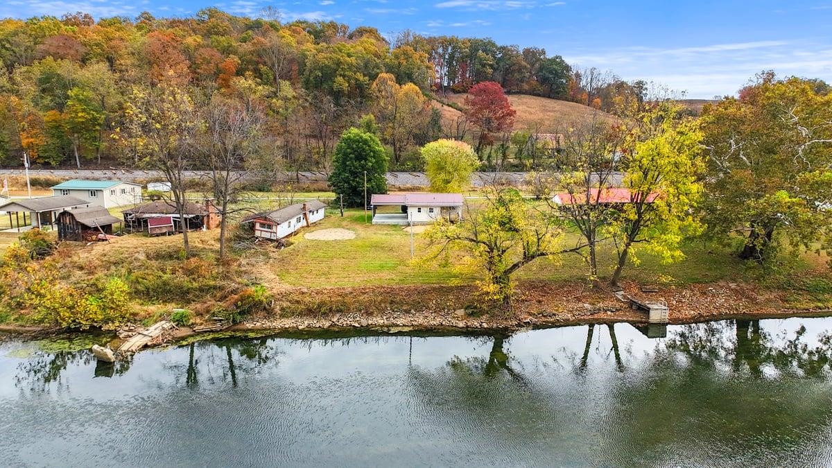 306 Cliffview Drive