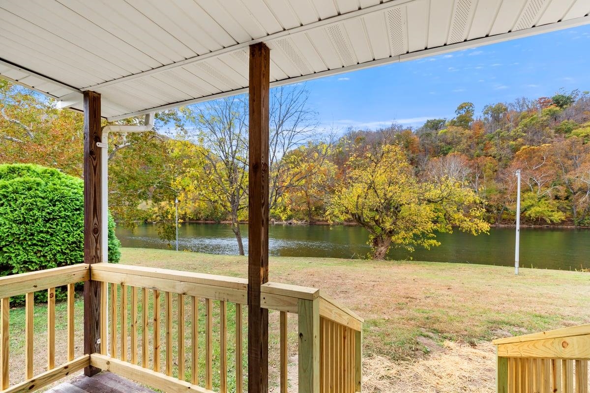 306 Cliffview Drive