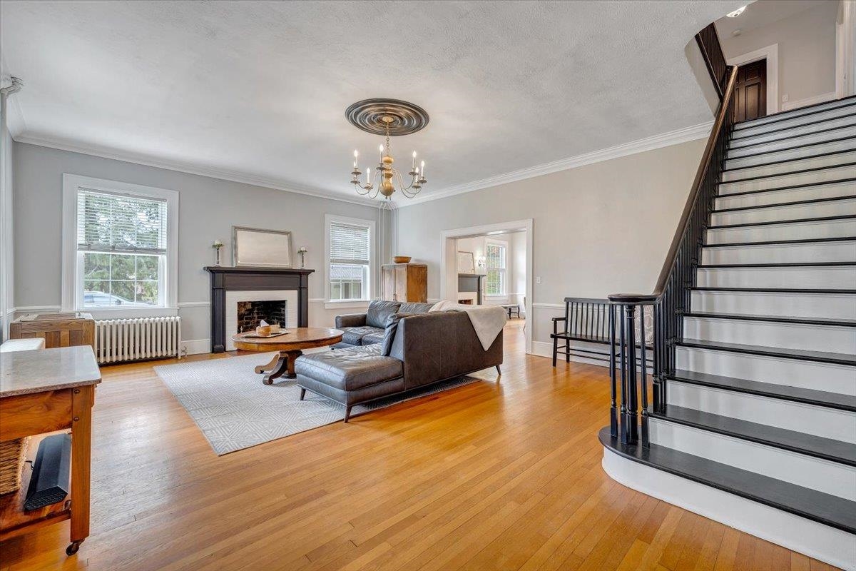 1800 DEPOT Street NE