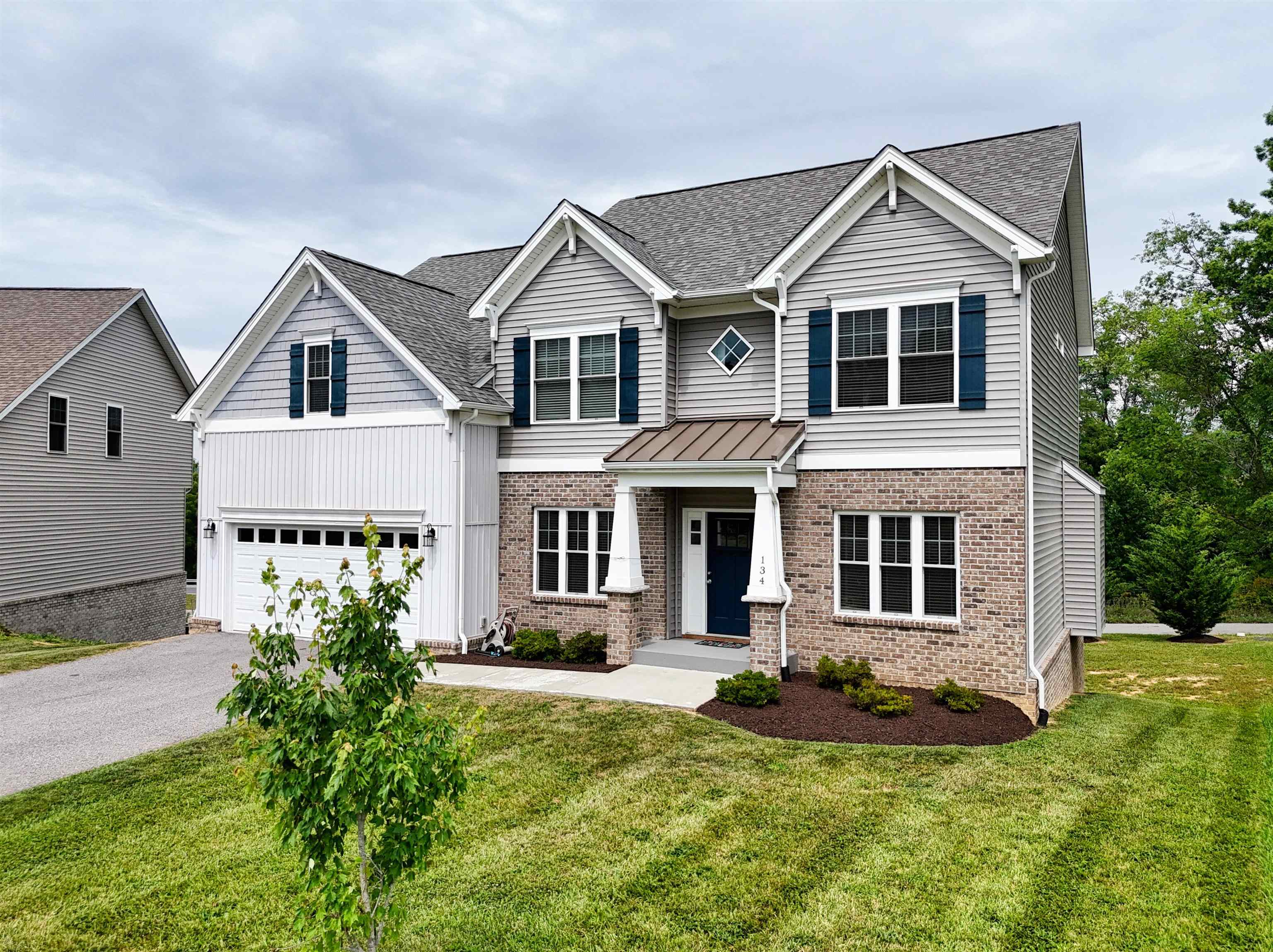 134 OAK MEADOW Lane