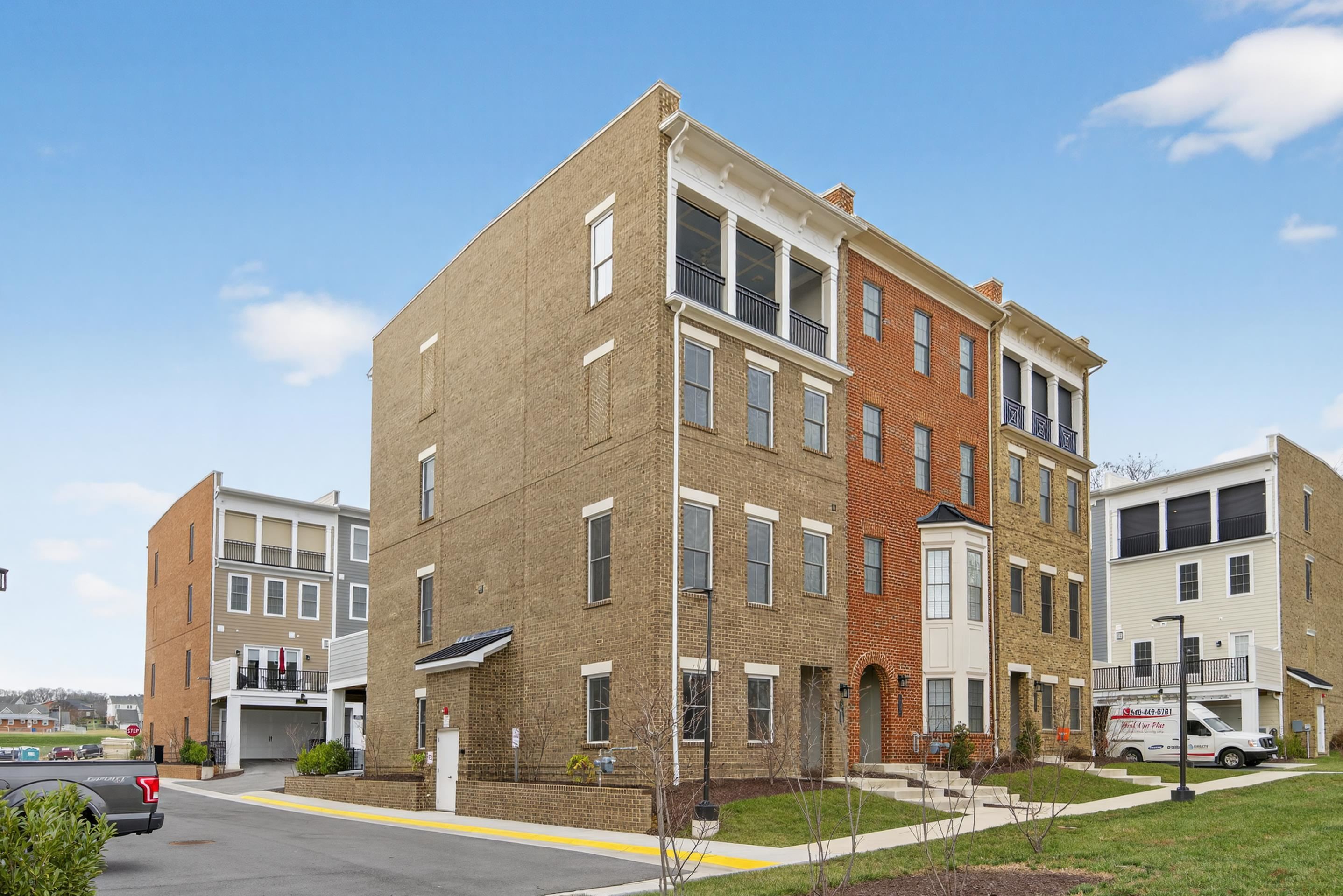 520 BELVEDERE Avenue 107