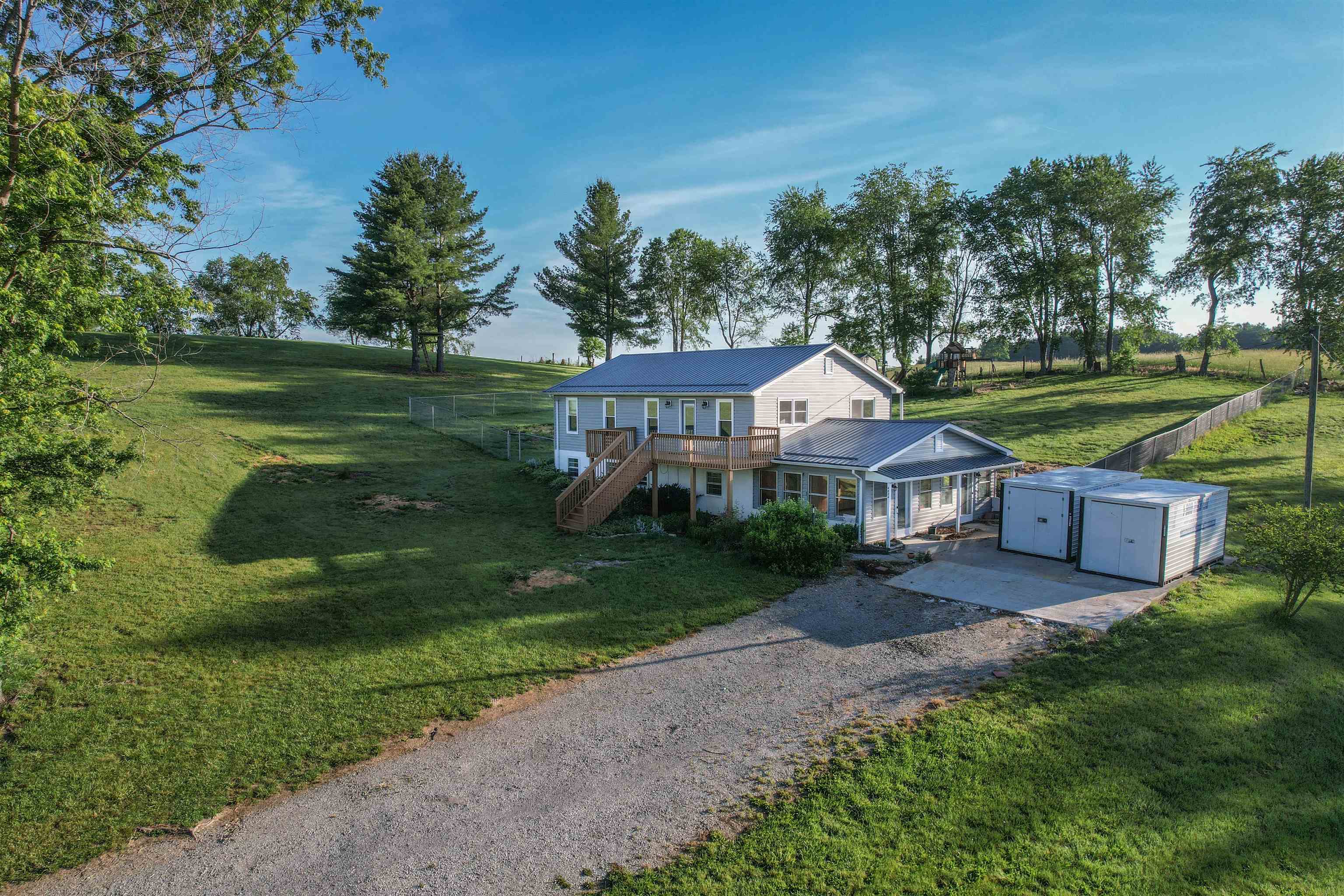4424 Bluegrass Road
