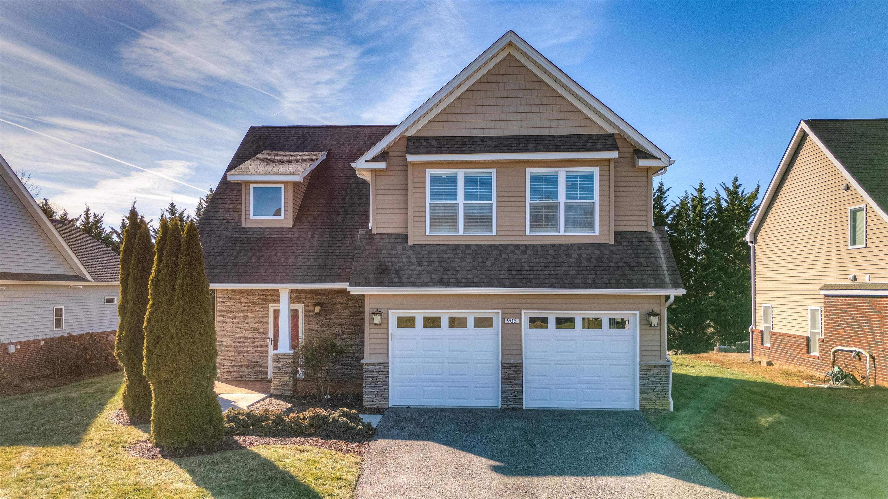 906 Kentwood Drive