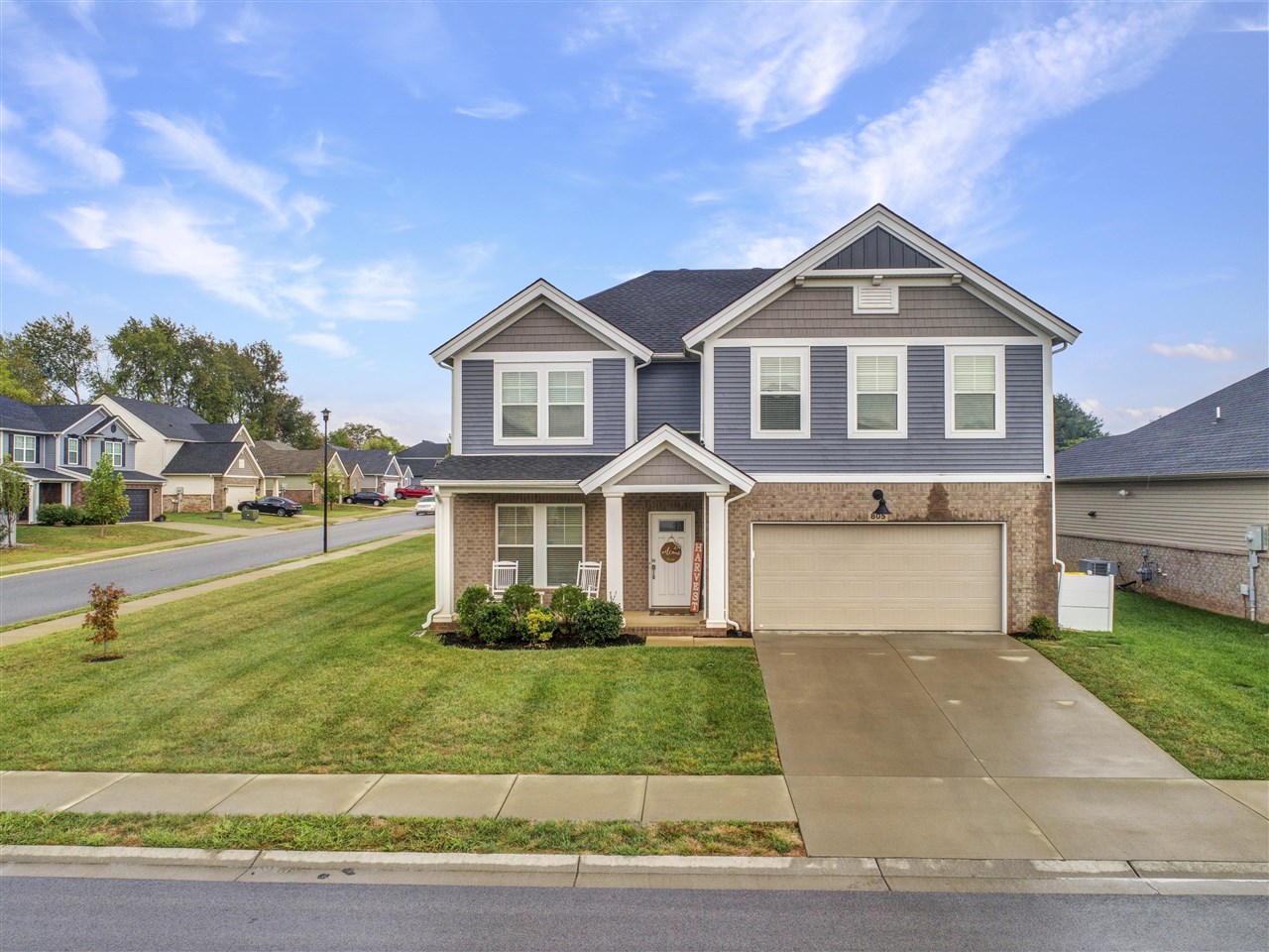 Bowling Green, Kentucky 42104, United States, 4 Bedrooms Bedrooms, ,3 BathroomsBathrooms,Residential,Pending,41304