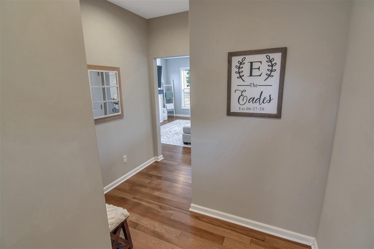 Bowling Green, Kentucky 42104, United States, 4 Bedrooms Bedrooms, ,3 BathroomsBathrooms,Residential,Pending,41304