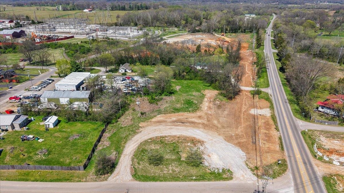 Photo 1 of 13 — 1519 Kentucky Highway 185, Bowling Green, KY 42101