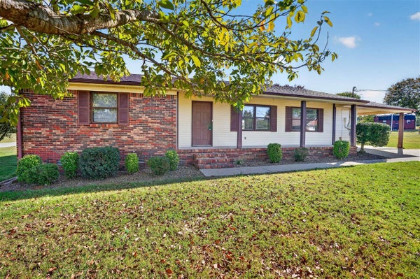 107 CIRCLE DR, RUSSELLVILLE, KY 42276 - Image 041f02dd0fb0ccee333d28bcacbbcd62/3801436468