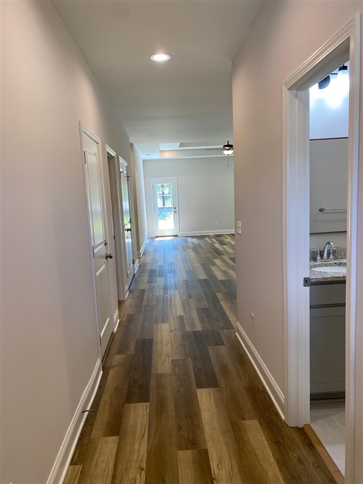 1071 County House Lane