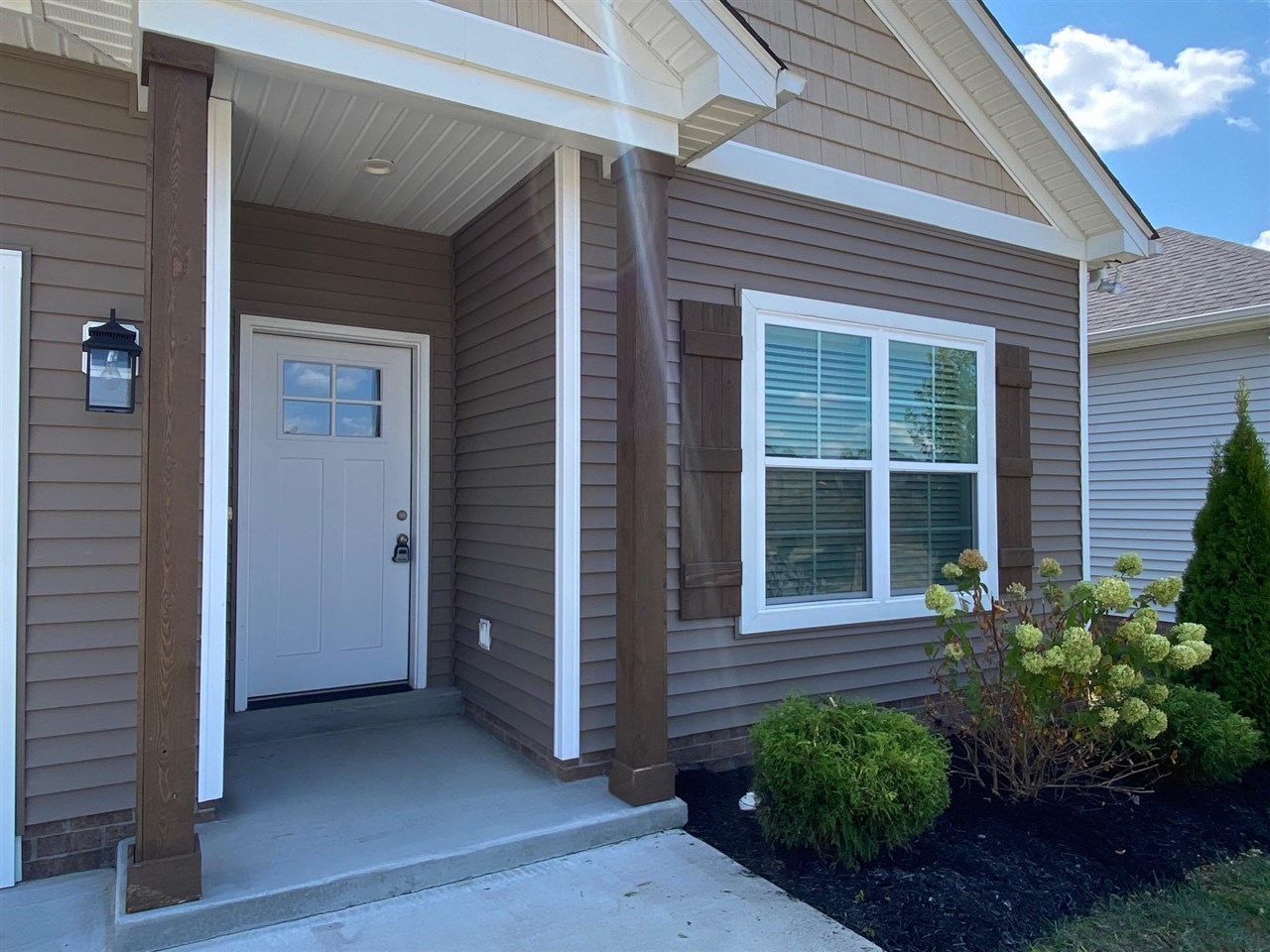 1071 County House Lane