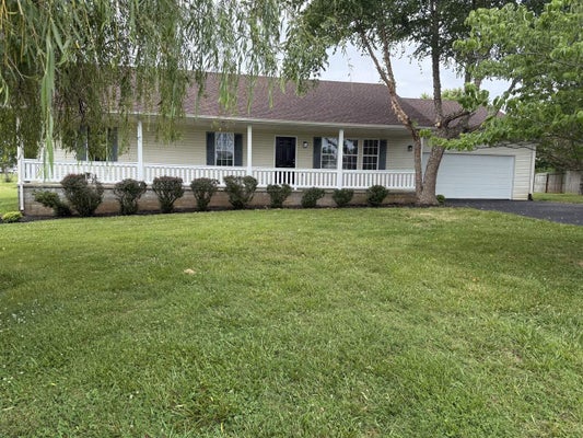 158 PEMBROKE CT, BOWLING GREEN, KY 42101 - Image 0ceb7d139febafcba26e4fd3a1ea1949/3934142960