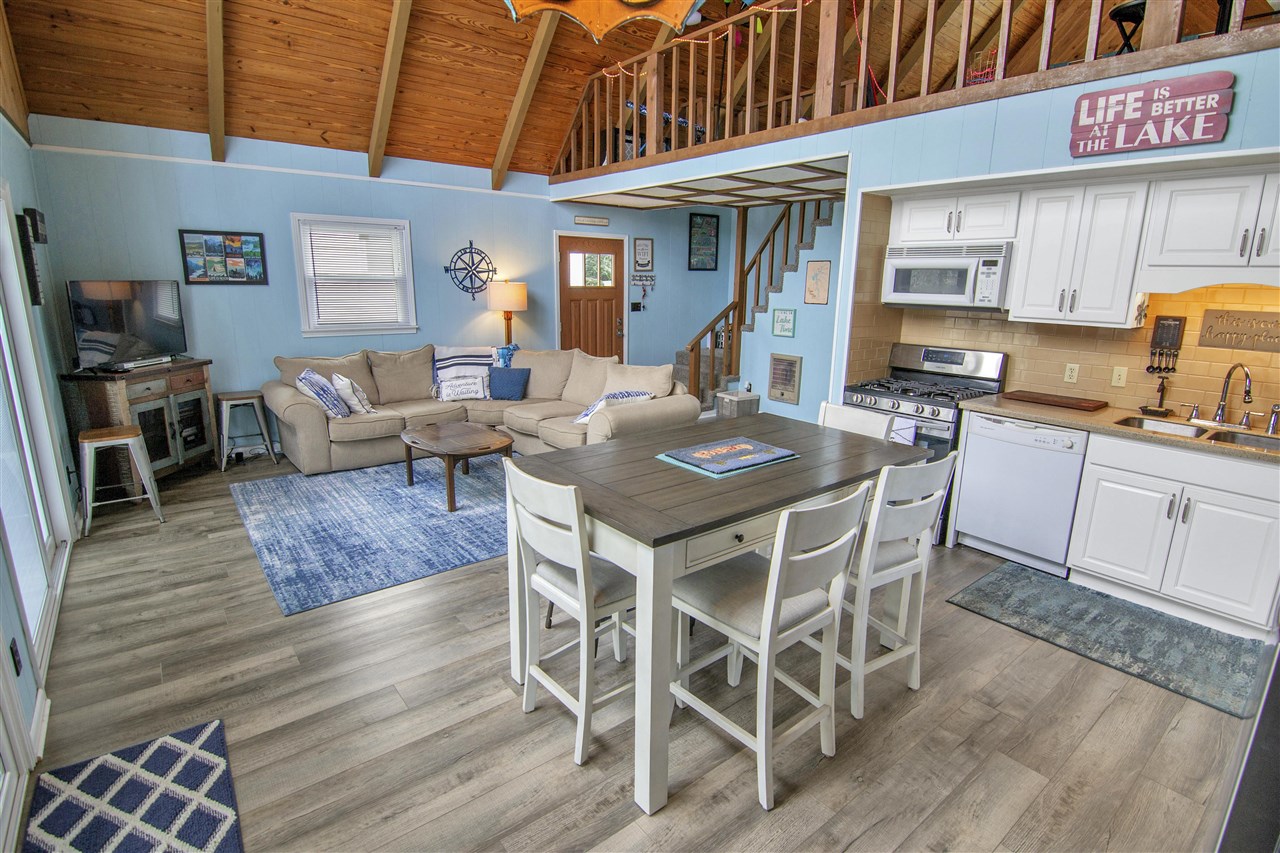 Scottsville, Kentucky 42164, United States, 3 Bedrooms Bedrooms, ,2 BathroomsBathrooms,Residential,Pending,102821