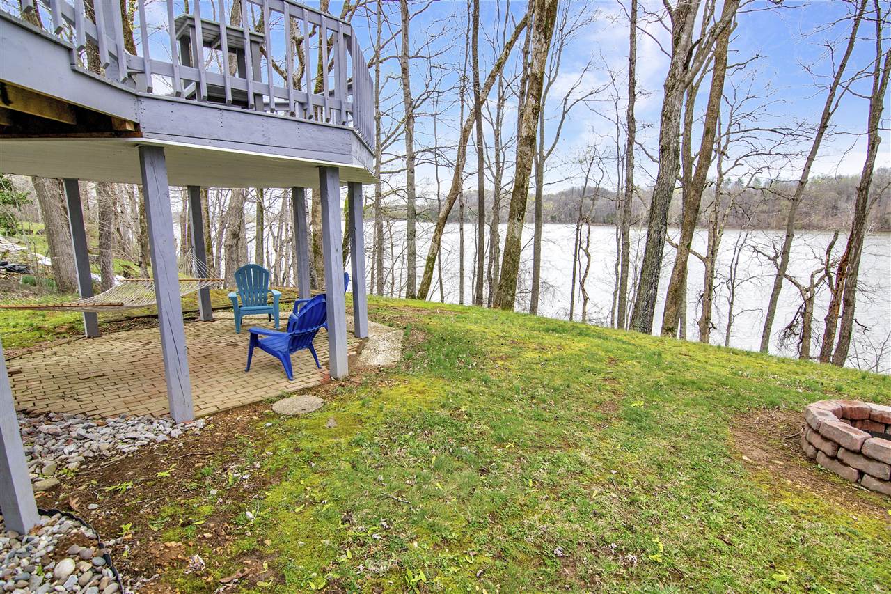 Scottsville, Kentucky 42164, United States, 3 Bedrooms Bedrooms, ,2 BathroomsBathrooms,Residential,Pending,102821