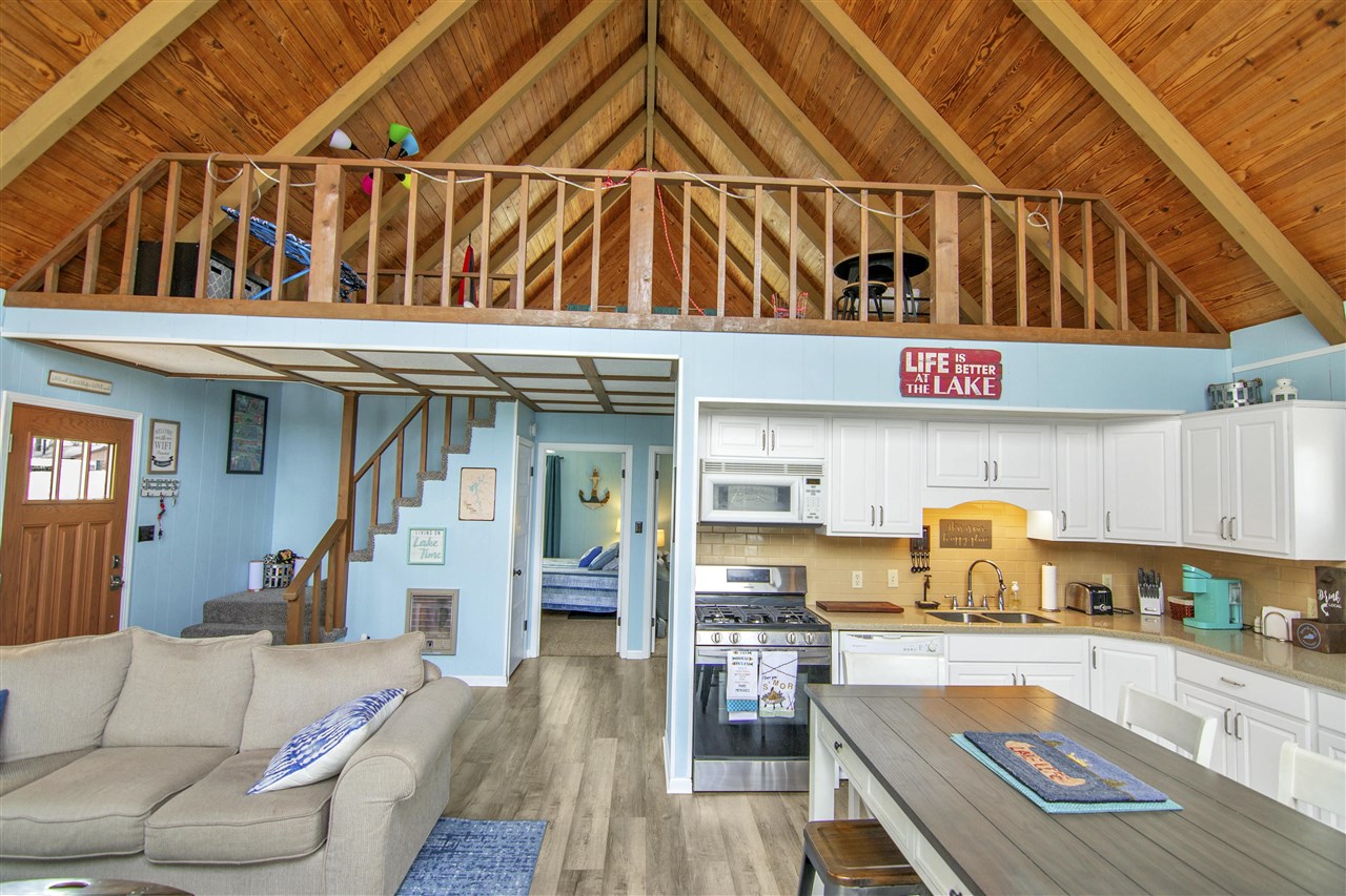 Scottsville, Kentucky 42164, United States, 3 Bedrooms Bedrooms, ,2 BathroomsBathrooms,Residential,Pending,102821