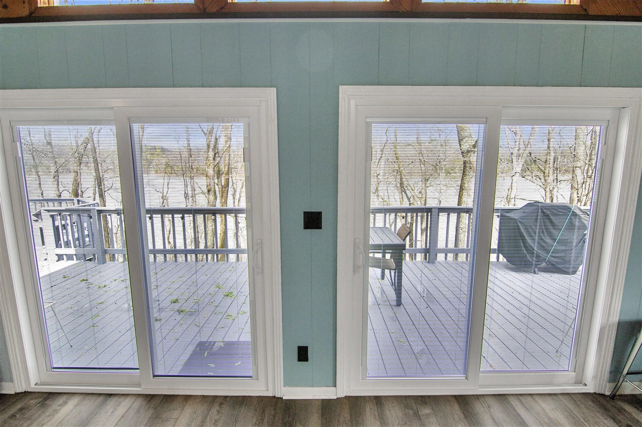 Scottsville, Kentucky 42164, United States, 3 Bedrooms Bedrooms, ,2 BathroomsBathrooms,Residential,Pending,102821