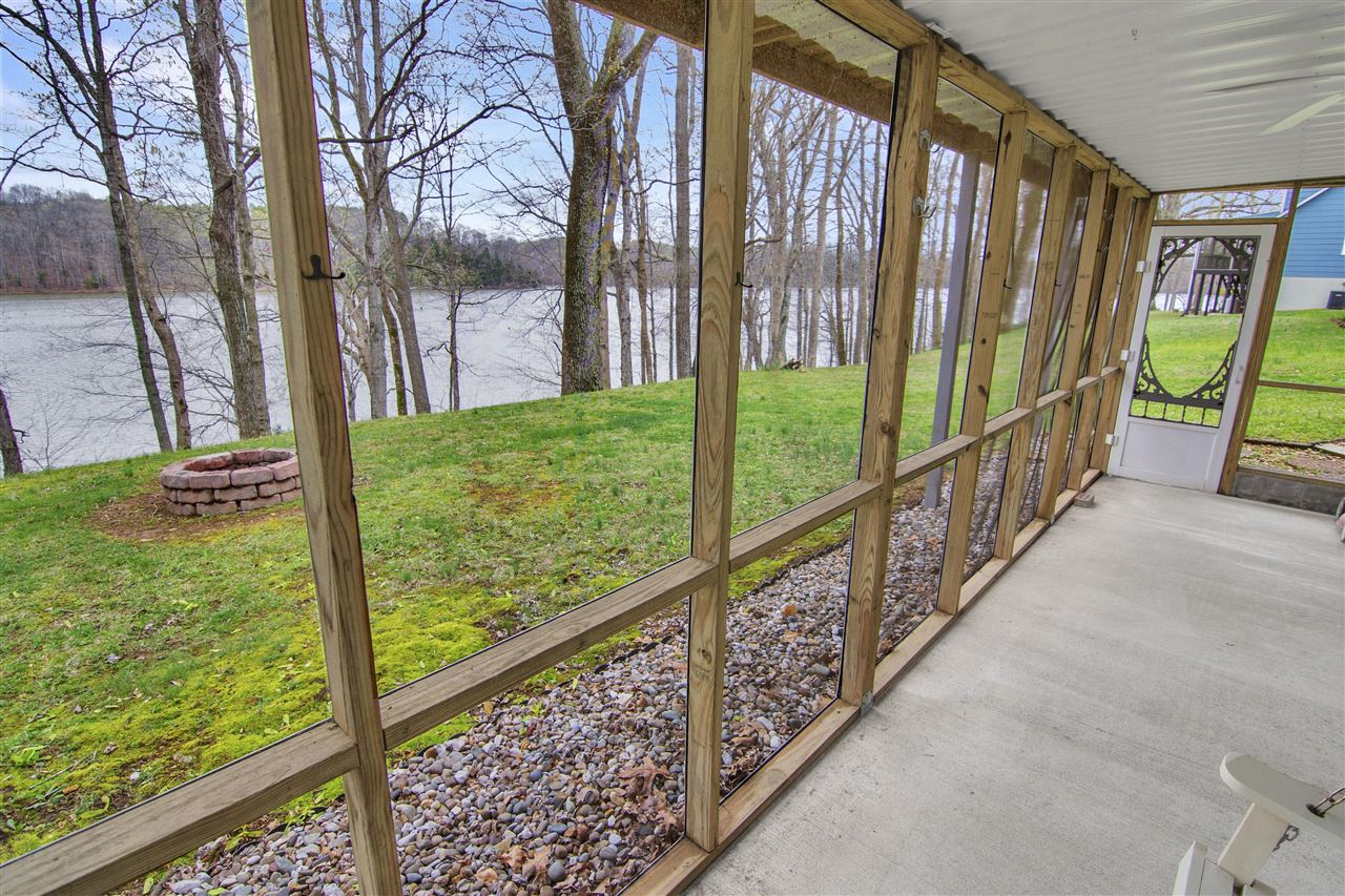 Scottsville, Kentucky 42164, United States, 3 Bedrooms Bedrooms, ,2 BathroomsBathrooms,Residential,Pending,102821