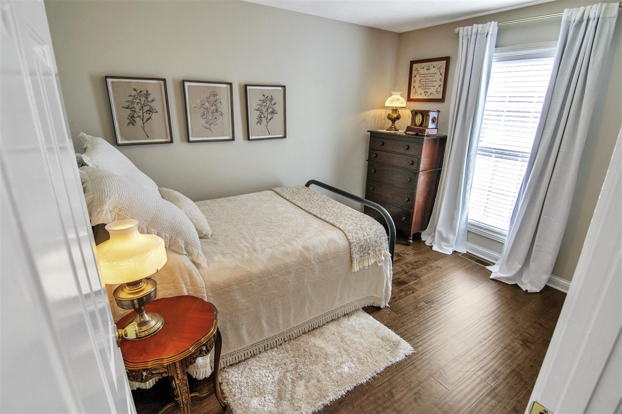 Bowling Green, Kentucky 42104, United States, 3 Bedrooms Bedrooms, ,2 BathroomsBathrooms,Residential,Active,90671