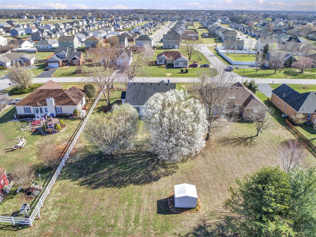 Bowling Green, Kentucky 42104, United States, 3 Bedrooms Bedrooms, ,2 BathroomsBathrooms,Residential,Active,90671