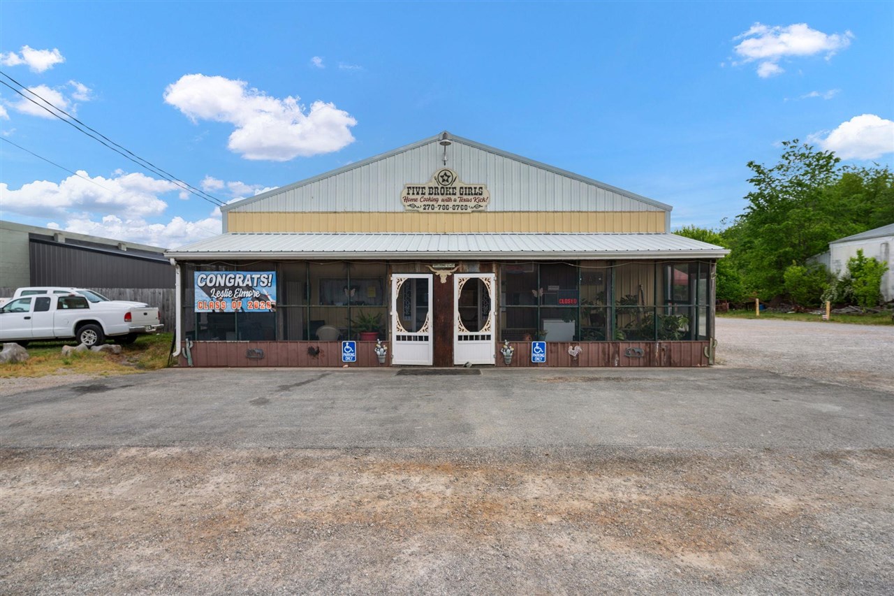 Photo 1 of 15 — 904 E Main Street, Horse Cave, KY 42749