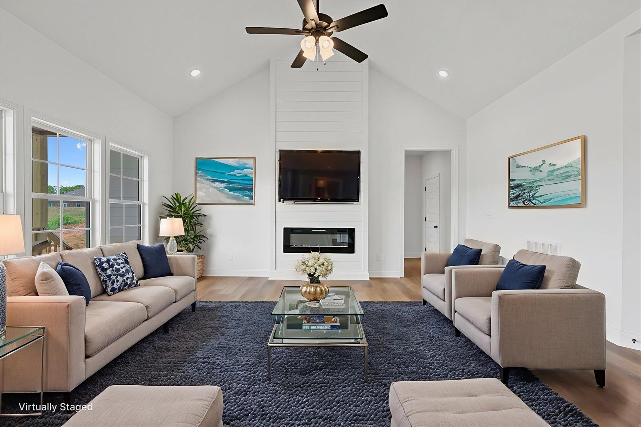 1330 Helmsdale Avenue