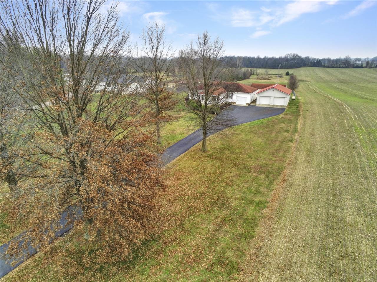 Franklin, Kentucky 42134, United States, 3 Bedrooms Bedrooms, ,2 BathroomsBathrooms,Residential,Active,252825