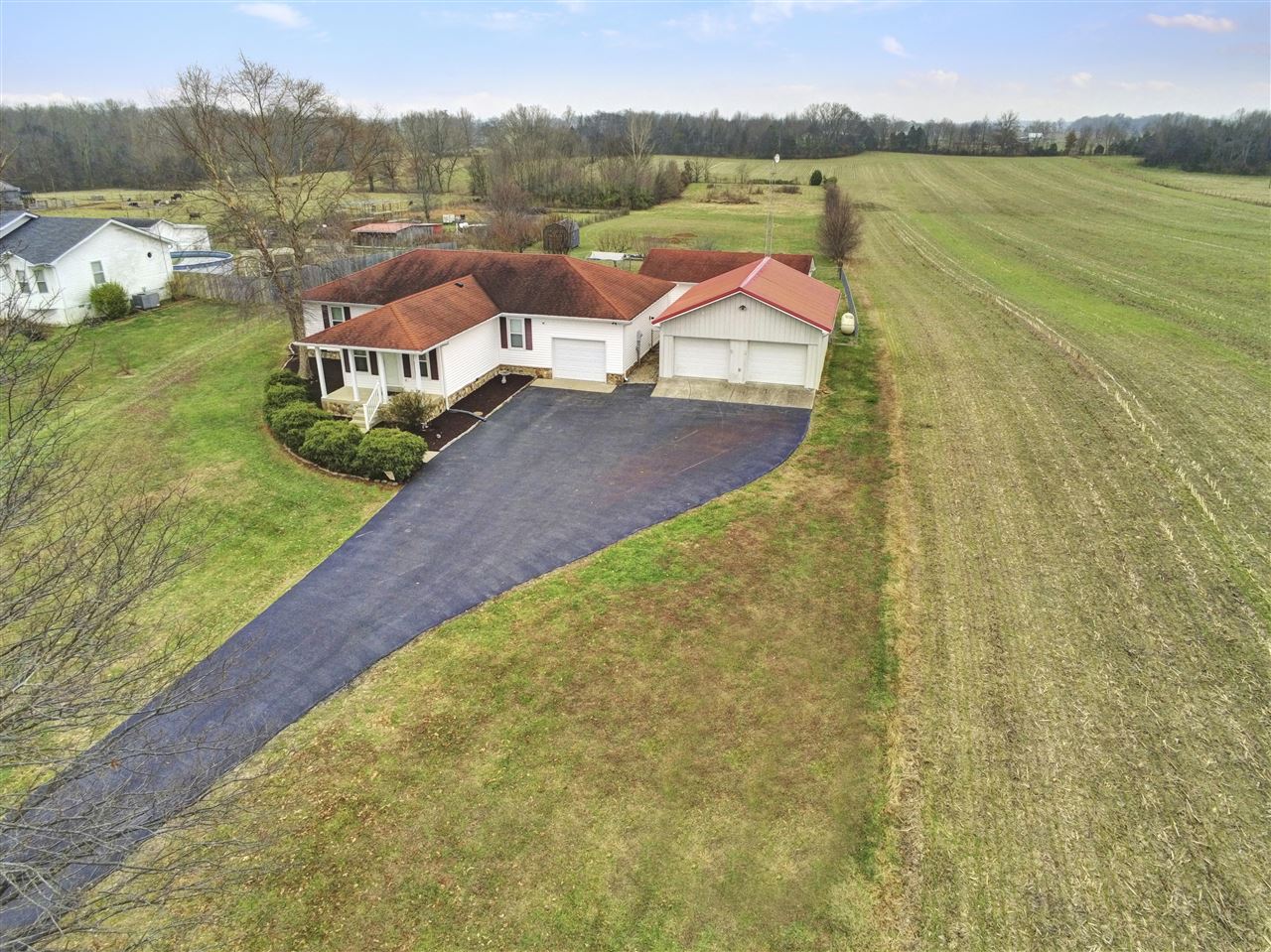 Franklin, Kentucky 42134, United States, 3 Bedrooms Bedrooms, ,2 BathroomsBathrooms,Residential,Active,252825