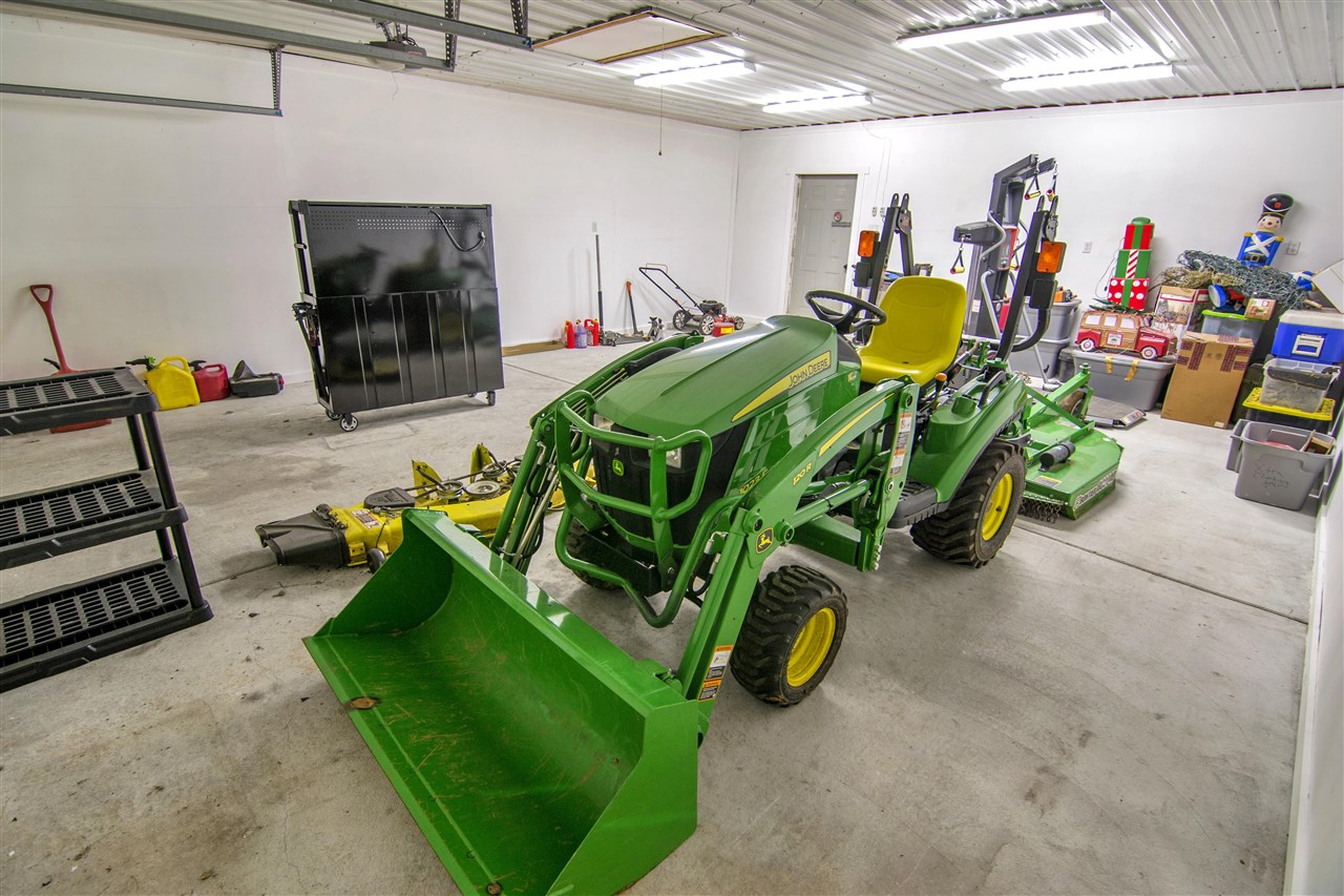 Franklin, Kentucky 42134, United States, 3 Bedrooms Bedrooms, ,2 BathroomsBathrooms,Residential,Active,252825