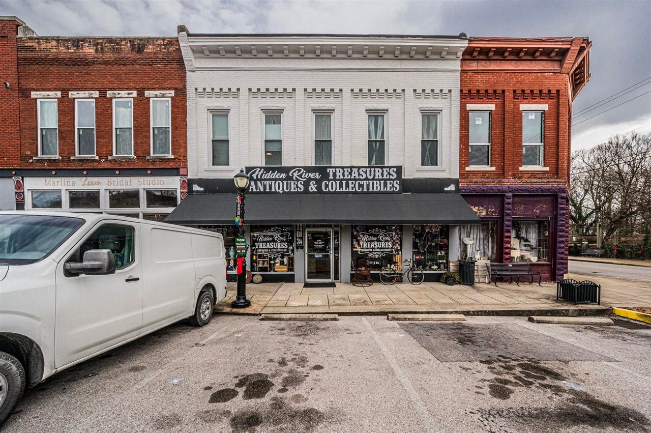 Photo 1 of 35 — 103 Water Street, Horse Cave, KY 42749