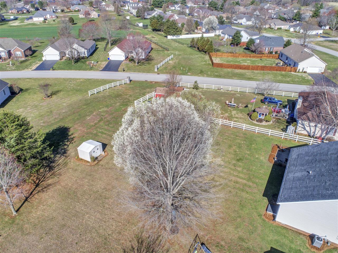 Bowling Green, Kentucky 42104, United States, 3 Bedrooms Bedrooms, ,2 BathroomsBathrooms,Residential,Active,130370