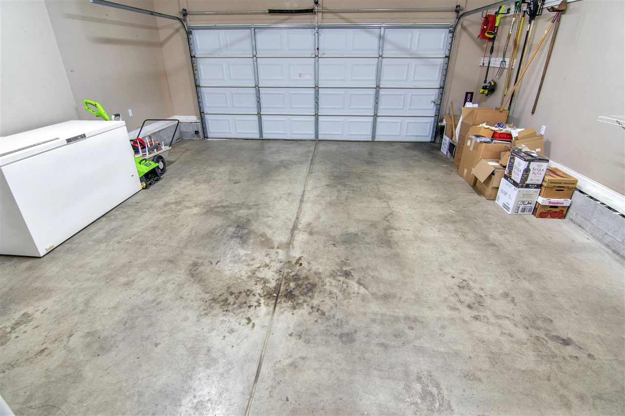 Bowling Green, Kentucky 42104, United States, 3 Bedrooms Bedrooms, ,2 BathroomsBathrooms,Residential,Active,130370