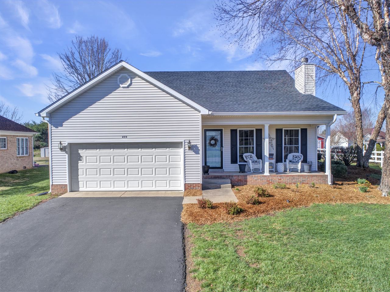 Bowling Green, Kentucky 42104, United States, 3 Bedrooms Bedrooms, ,2 BathroomsBathrooms,Residential,Active,130370