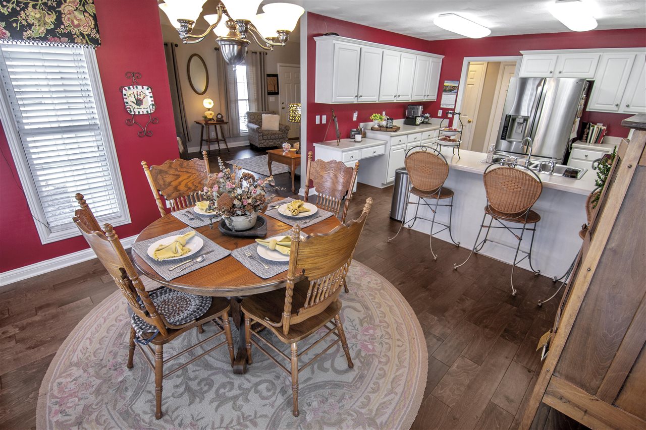 Bowling Green, Kentucky 42104, United States, 3 Bedrooms Bedrooms, ,2 BathroomsBathrooms,Residential,Active,130370