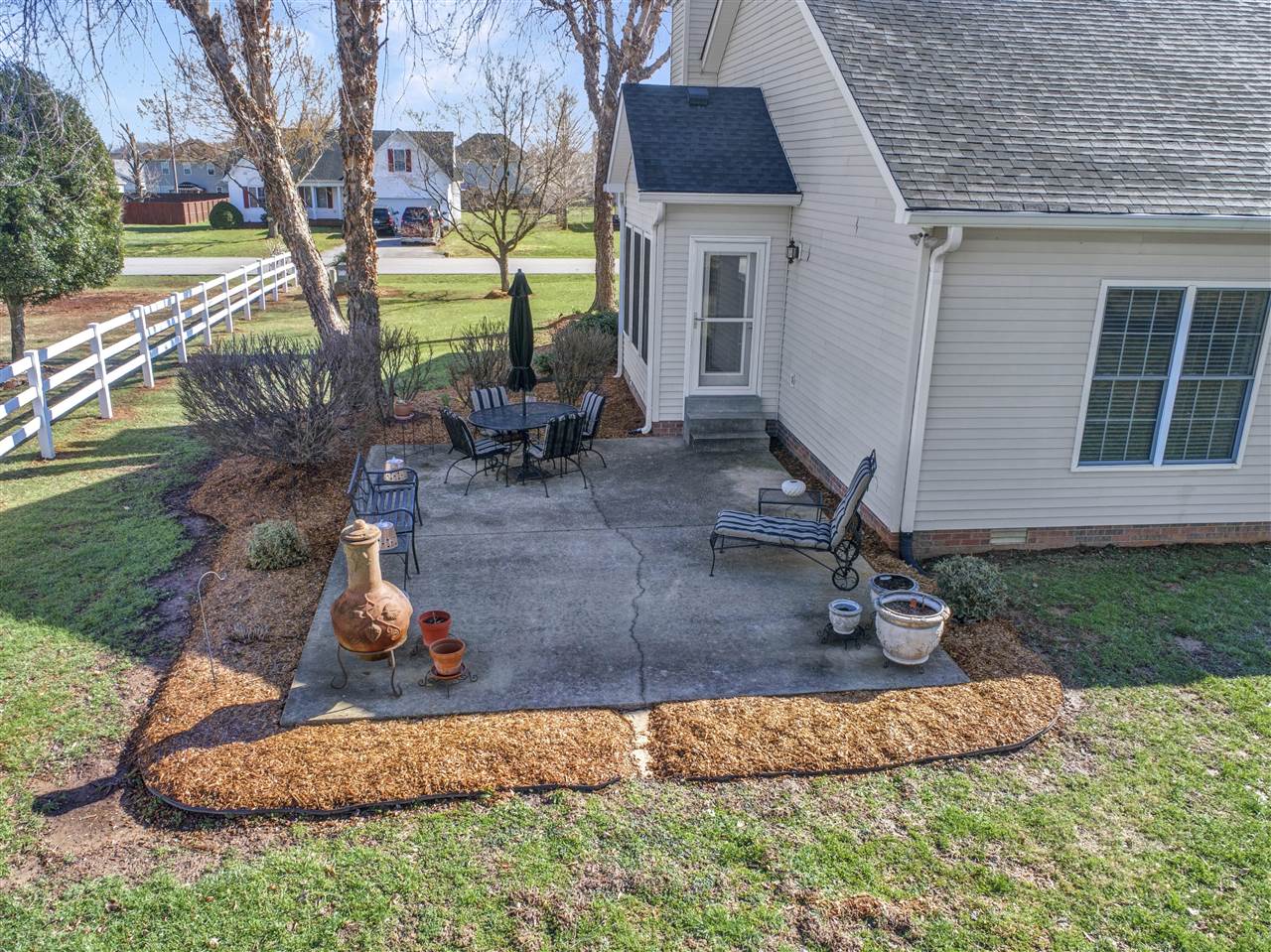 Bowling Green, Kentucky 42104, United States, 3 Bedrooms Bedrooms, ,2 BathroomsBathrooms,Residential,Active,130370