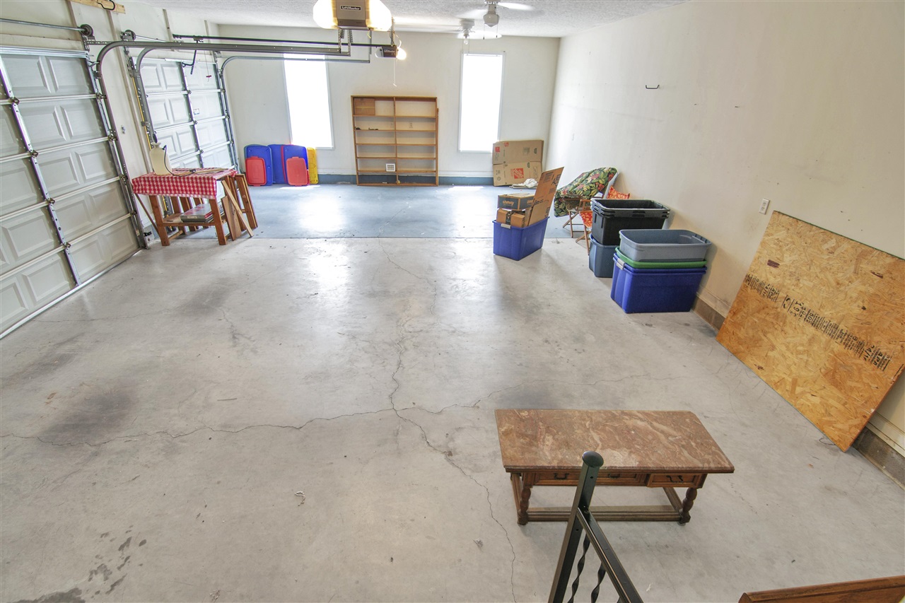 Bowling Green, Kentucky 42104, United States, 3 Bedrooms Bedrooms, ,3 BathroomsBathrooms,Residential,Active,81701