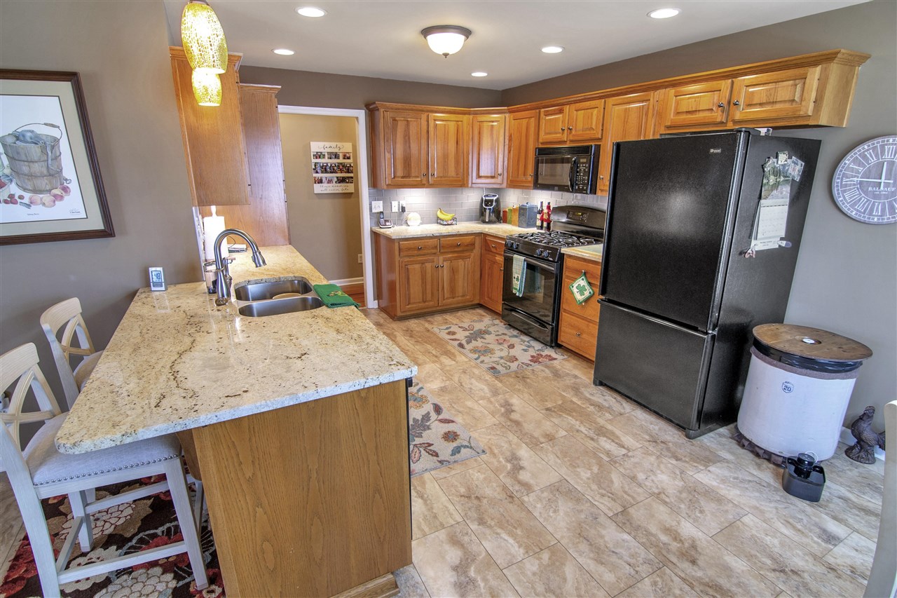 Bowling Green, Kentucky 42104, United States, 3 Bedrooms Bedrooms, ,3 BathroomsBathrooms,Residential,Active,81701