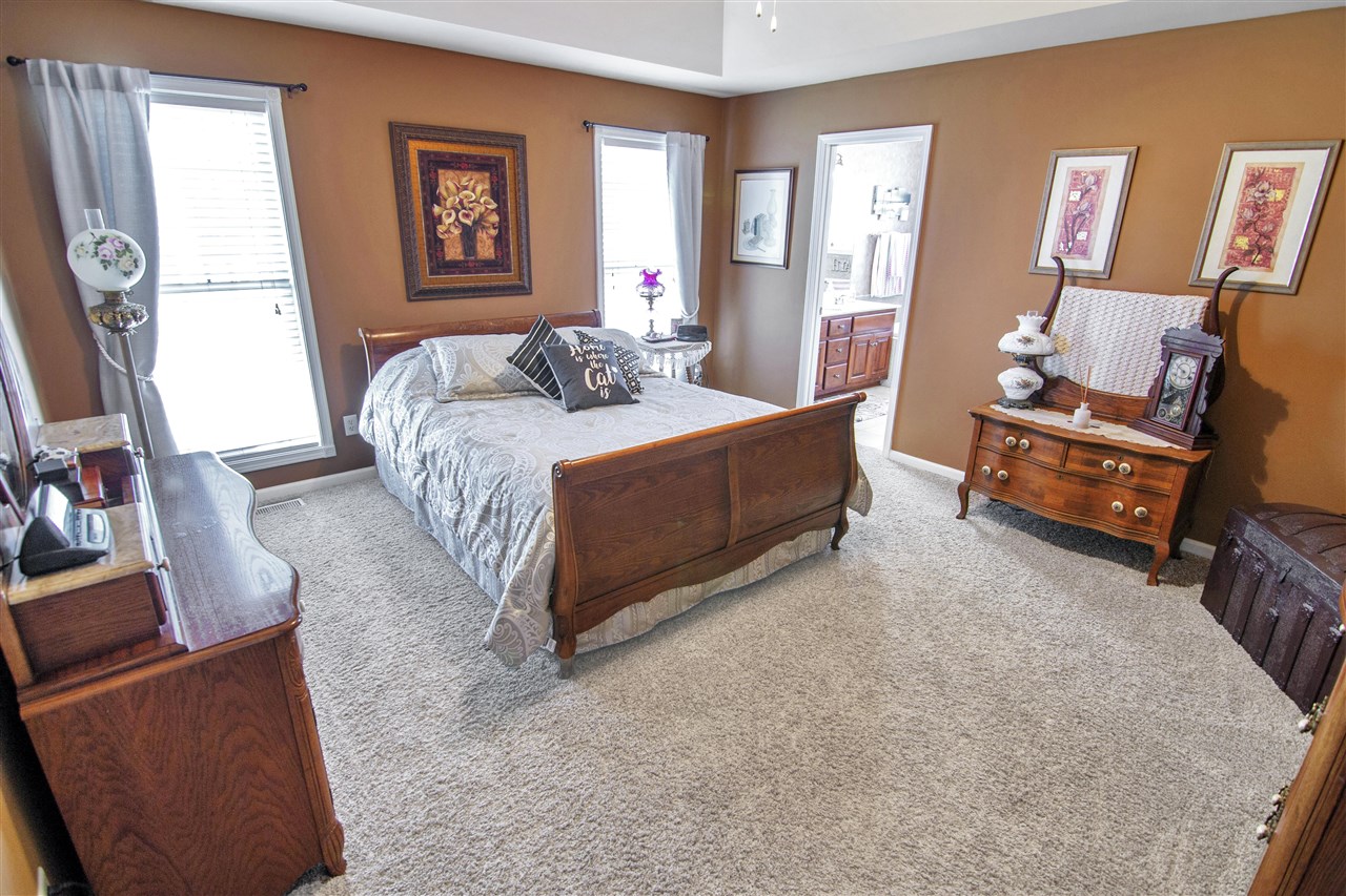 Bowling Green, Kentucky 42104, United States, 3 Bedrooms Bedrooms, ,3 BathroomsBathrooms,Residential,Active,81701